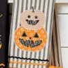 Gestreiftes Geschirrtuch Happy Halloween Kürbis -Halloween Dekorations Geschäft halloween geschirrtuch happy halloween kuerbis halloween dishtowel happy halloween pumpkins halloween homeware 53110
